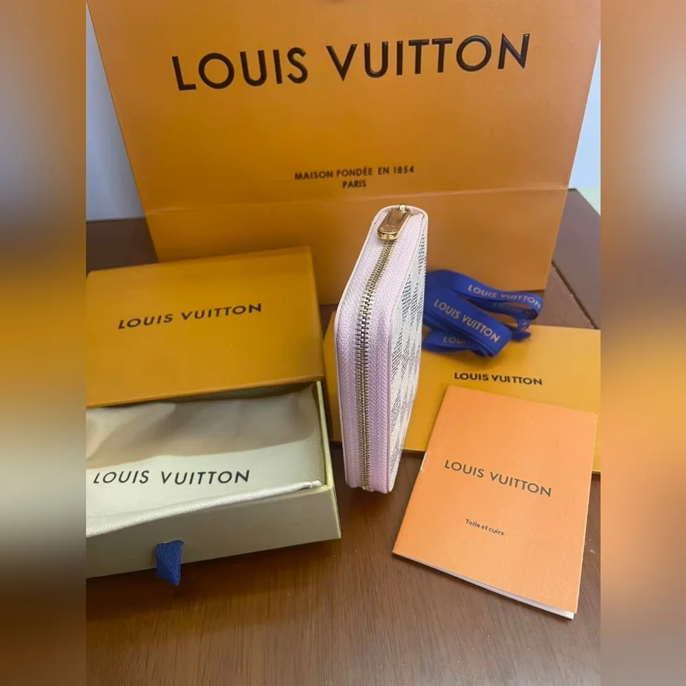 Louis Vuitton Damier Azur Zippy Coin Purse - Picture 10 of 11